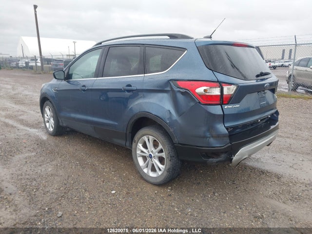 12620075 :رقم المزاد ، 1FMCU0GD2JUC80732 vin ، 2018 Ford Escape Se مزاد بيع