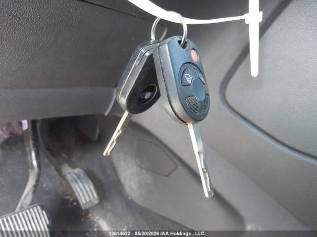 1FMCU0G71GUB09263 Ford ESCAPE SE