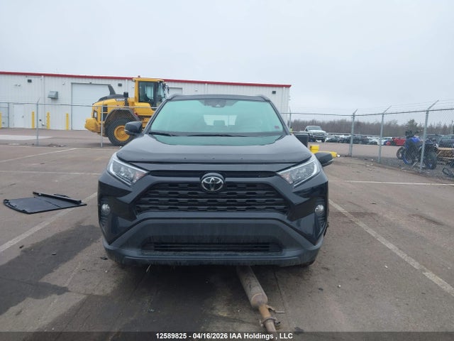 12589825 :رقم المزاد ، 2T3R1RFV7KC017339 vin ، 2019 Toyota Rav4 Xle مزاد بيع