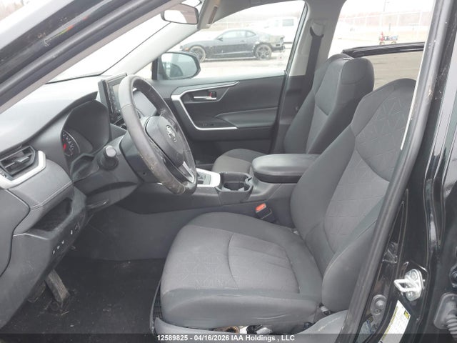 12589825 :رقم المزاد ، 2T3R1RFV7KC017339 vin ، 2019 Toyota Rav4 Xle مزاد بيع