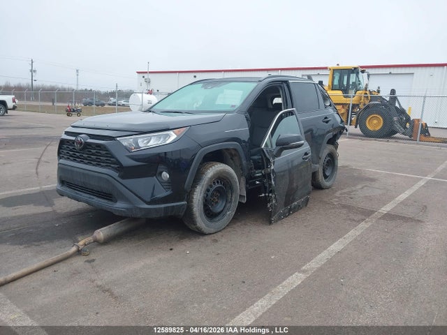 12589825 :رقم المزاد ، 2T3R1RFV7KC017339 vin ، 2019 Toyota Rav4 Xle مزاد بيع