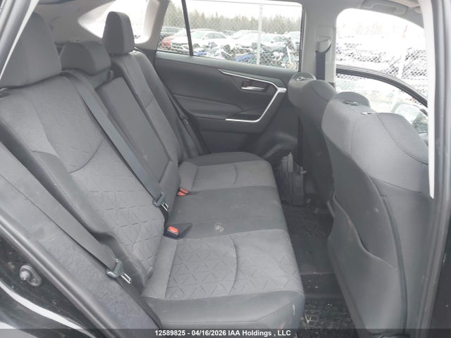 12589825 :رقم المزاد ، 2T3R1RFV7KC017339 vin ، 2019 Toyota Rav4 Xle مزاد بيع
