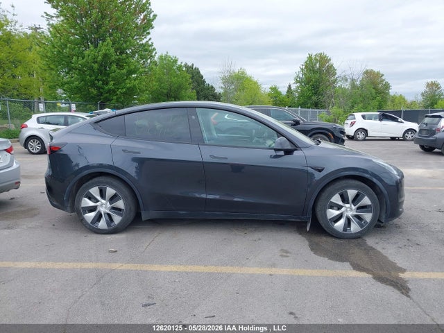 12620125 :رقم المزاد ، 7SAYGDEE7RF019186 vin ، 2024 Tesla Model Y مزاد بيع