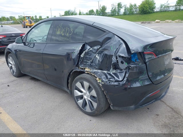12620125 :رقم المزاد ، 7SAYGDEE7RF019186 vin ، 2024 Tesla Model Y مزاد بيع