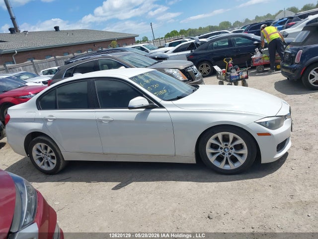 WBA3C3C58FK202916 BMW 320i Xdrive