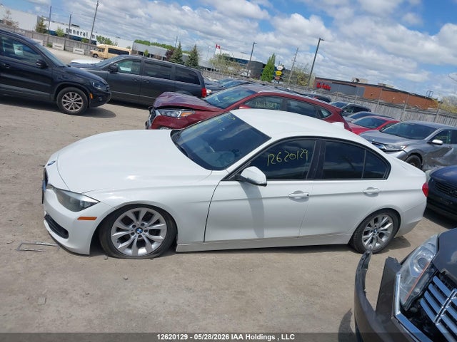 WBA3C3C58FK202916 BMW 320i Xdrive