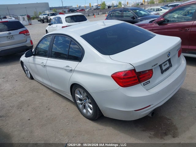 WBA3C3C58FK202916 BMW 320i Xdrive