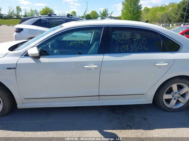 12615750 :رقم المزاد ، 1VWET7A38HC083506 vin ، 2017 Volkswagen Passat 1.8 Tsi Highline مزاد بيع