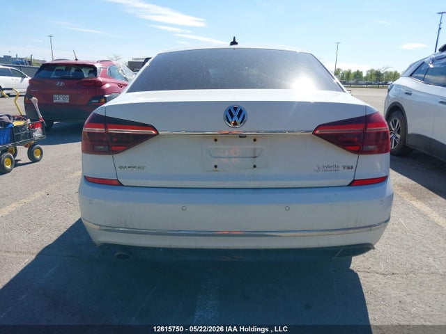 12615750 :رقم المزاد ، 1VWET7A38HC083506 vin ، 2017 Volkswagen Passat 1.8 Tsi Highline مزاد بيع