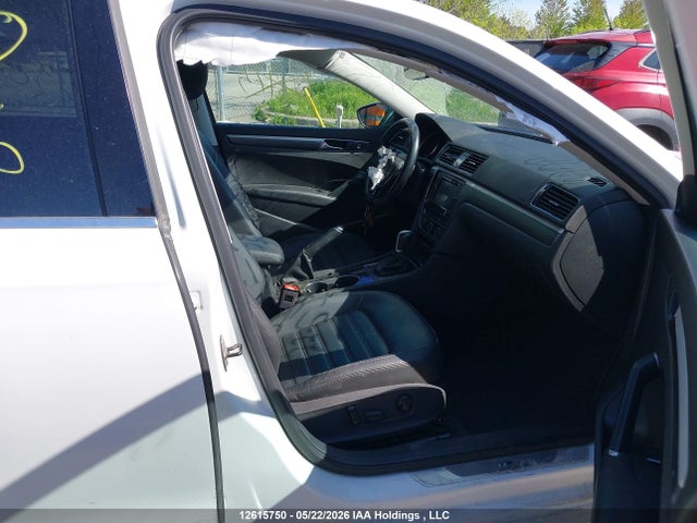 12615750 :رقم المزاد ، 1VWET7A38HC083506 vin ، 2017 Volkswagen Passat 1.8 Tsi Highline مزاد بيع