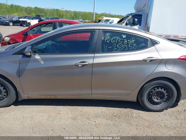 2013 Hyundai Elantra Limited მანქანა იყიდება აუქციონზე, vin: 5NPDH4AE3DH253950, აუქციონის ნომერი: 12615858