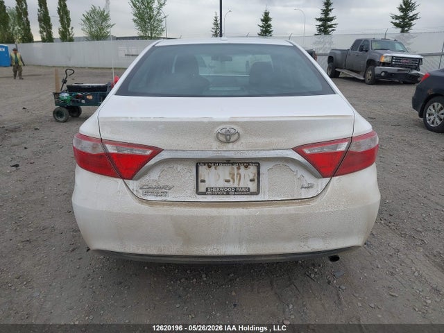 2015 Toyota Camry Le/xle/se/xse მანქანა იყიდება აუქციონზე, vin: 4T1BF1FK2FU496180, აუქციონის ნომერი: 12620196