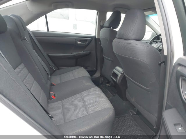 2015 Toyota Camry Le/xle/se/xse მანქანა იყიდება აუქციონზე, vin: 4T1BF1FK2FU496180, აუქციონის ნომერი: 12620196