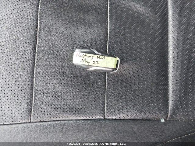 12620204 :رقم المزاد ، 1FATP8UH8H5206730 vin ، 2017 Ford Mustang مزاد بيع