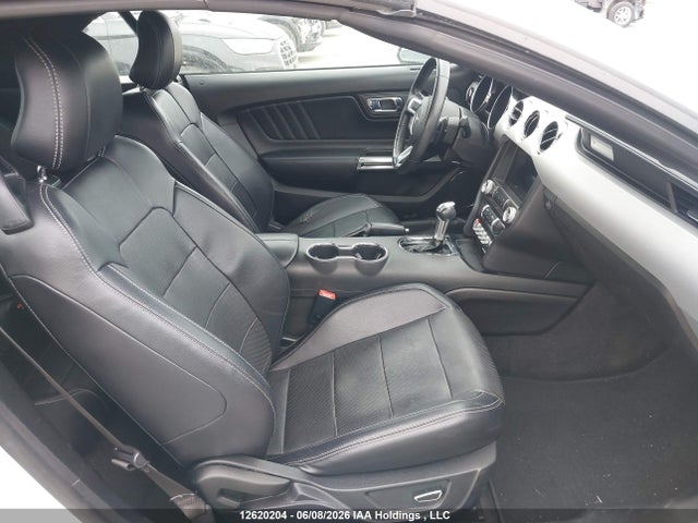 12620204 :رقم المزاد ، 1FATP8UH8H5206730 vin ، 2017 Ford Mustang مزاد بيع