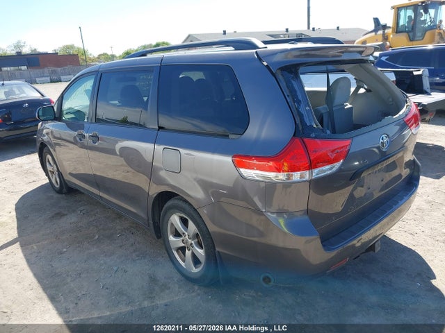 2012 Toyota Sienna მანქანა იყიდება აუქციონზე, vin: 5TDZK3DC8CS196679, აუქციონის ნომერი: 12620211