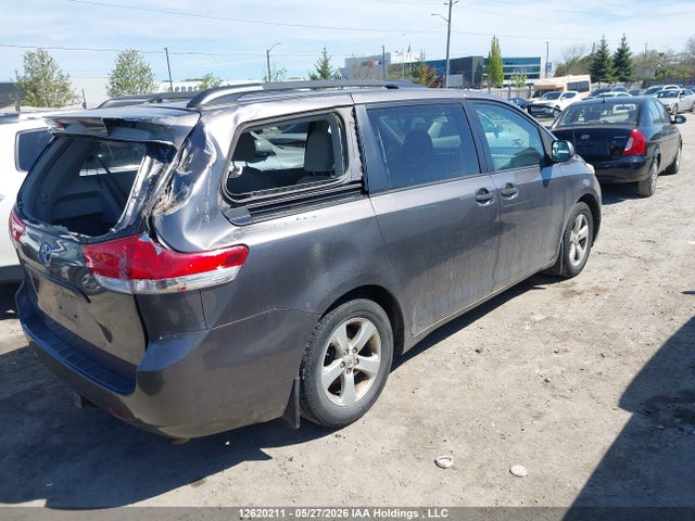 2012 Toyota Sienna მანქანა იყიდება აუქციონზე, vin: 5TDZK3DC8CS196679, აუქციონის ნომერი: 12620211
