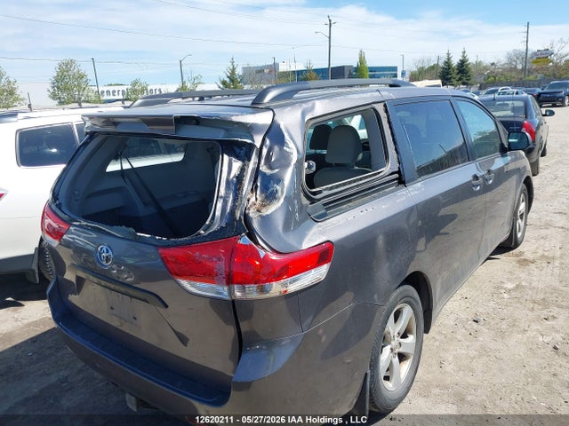 2012 Toyota Sienna მანქანა იყიდება აუქციონზე, vin: 5TDZK3DC8CS196679, აუქციონის ნომერი: 12620211