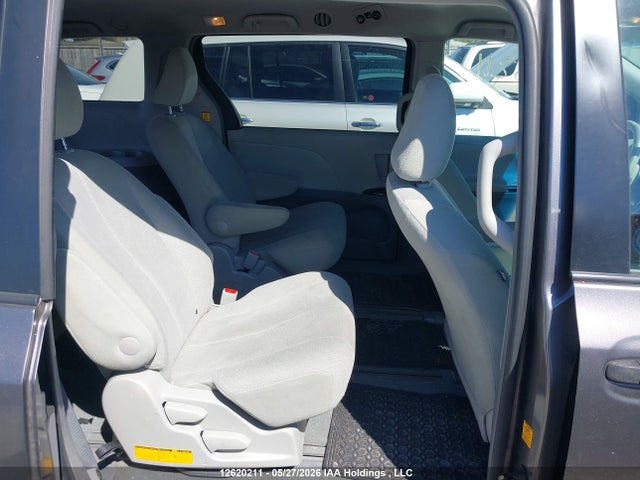 2012 Toyota Sienna მანქანა იყიდება აუქციონზე, vin: 5TDZK3DC8CS196679, აუქციონის ნომერი: 12620211