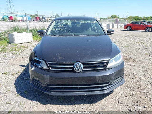 12620221 :رقم المزاد ، 3VW267AJ4GM317081 vin ، 2016 Volkswagen Jetta مزاد بيع