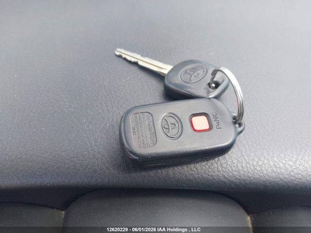 2006 Toyota Corolla Matrix Xr მანქანა იყიდება აუქციონზე, vin: 2T1KR32E86C589449, აუქციონის ნომერი: 12620229