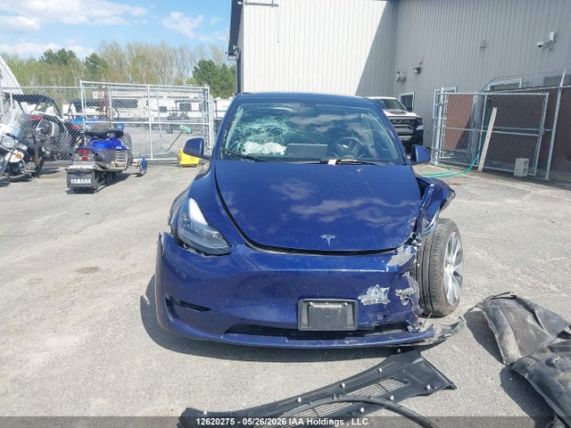 12620275 :رقم المزاد ، 7SAYGDEE6NF363490 vin ، 2022 Tesla Model Y Long Range مزاد بيع
