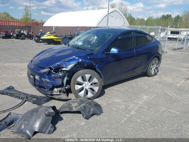 12620275 :رقم المزاد ، 7SAYGDEE6NF363490 vin ، 2022 Tesla Model Y Long Range مزاد بيع