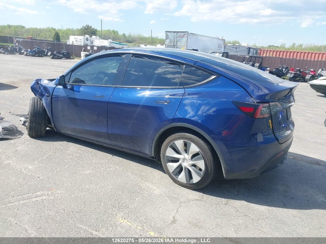 12620275 :رقم المزاد ، 7SAYGDEE6NF363490 vin ، 2022 Tesla Model Y Long Range مزاد بيع
