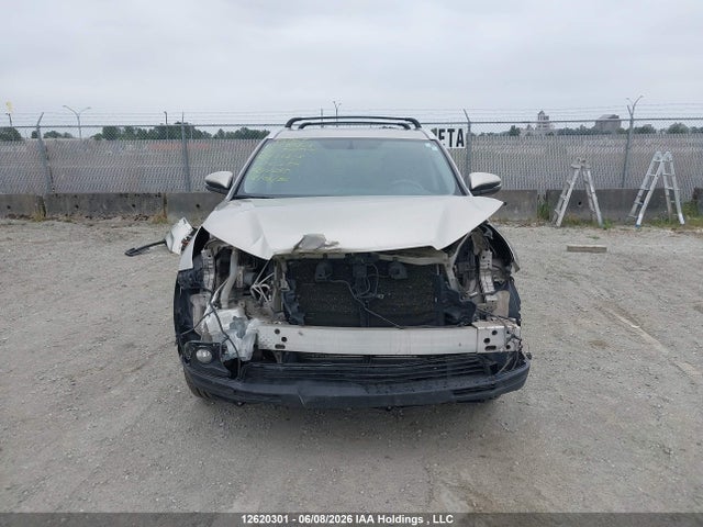 Продаж на аукціоні авто 2016 Toyota Highlander Xle, vin: 5TDJKRFH7GS233428, номер лоту: 12620301