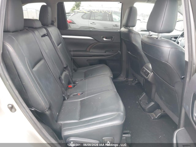 Продаж на аукціоні авто 2016 Toyota Highlander Xle, vin: 5TDJKRFH7GS233428, номер лоту: 12620301