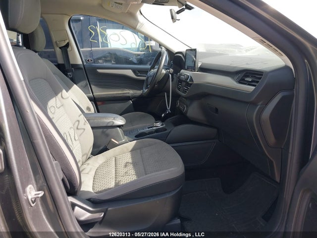 1FMCU9BZ4NUB12376 Ford ESCAPE SE