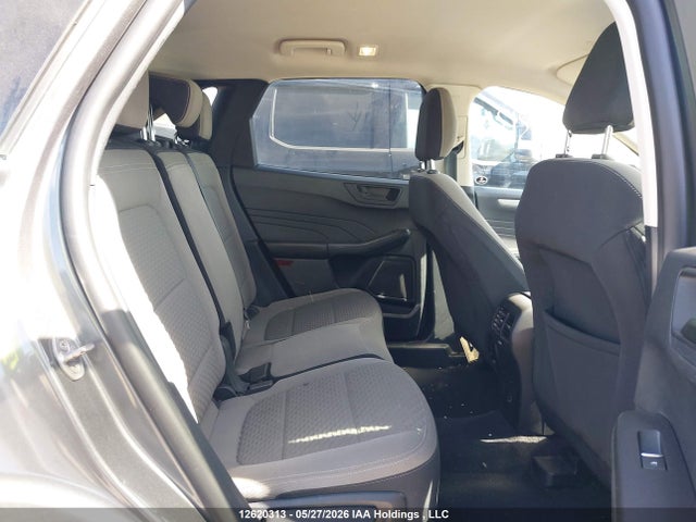 1FMCU9BZ4NUB12376 Ford ESCAPE SE