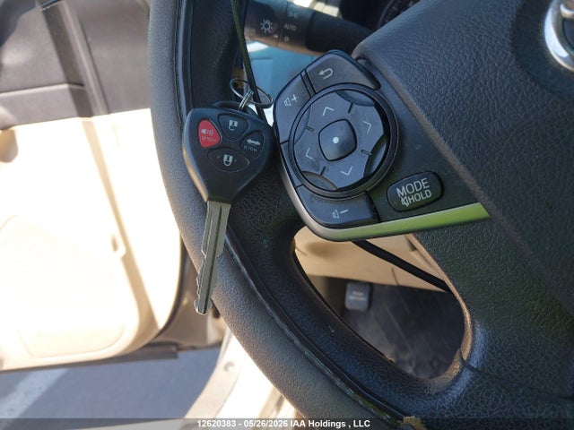2014 Toyota Camry Le მანქანა იყიდება აუქციონზე, vin: 4T1BF1FK8EU777981, აუქციონის ნომერი: 12620383