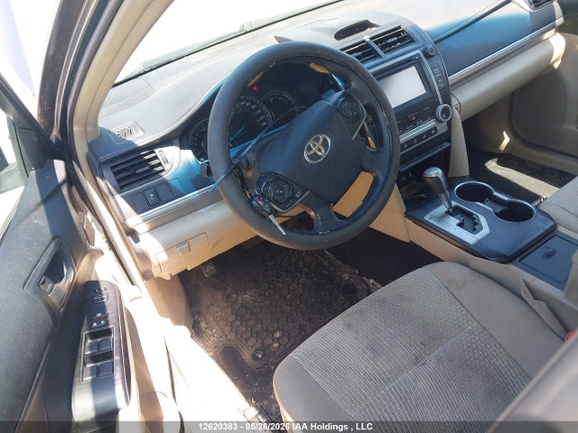 2014 Toyota Camry Le მანქანა იყიდება აუქციონზე, vin: 4T1BF1FK8EU777981, აუქციონის ნომერი: 12620383