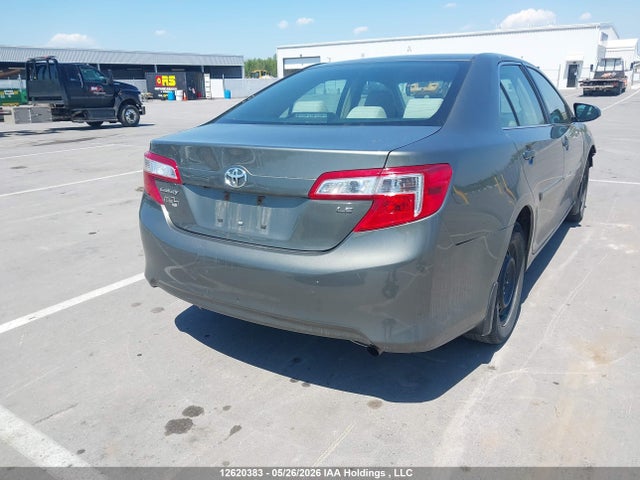 2014 Toyota Camry Le მანქანა იყიდება აუქციონზე, vin: 4T1BF1FK8EU777981, აუქციონის ნომერი: 12620383