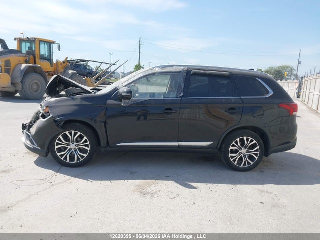 Mitsubishi Outlander Es 2018 JA4AZ2A38JZ600397 Image 15