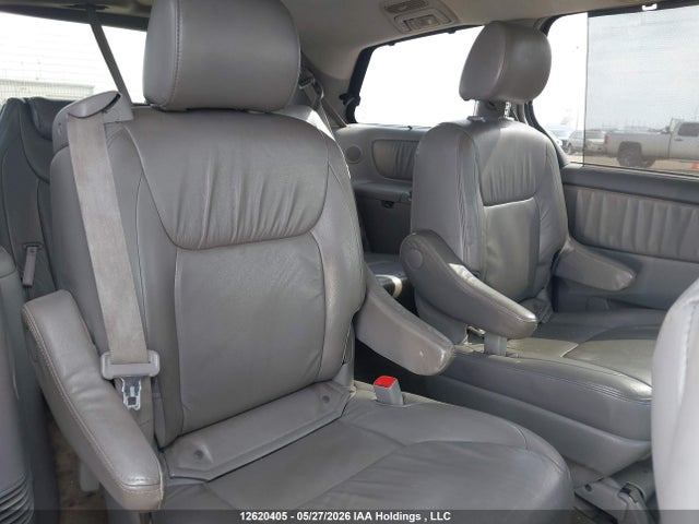 12620405 :رقم المزاد ، 5TDBK22C28S011256 vin ، 2008 Toyota Sienna Limited مزاد بيع