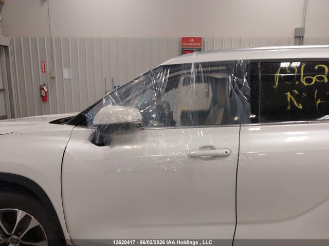 Toyota Highlander Xle 2021 5TDGZRBH2MS058626 Image 21
