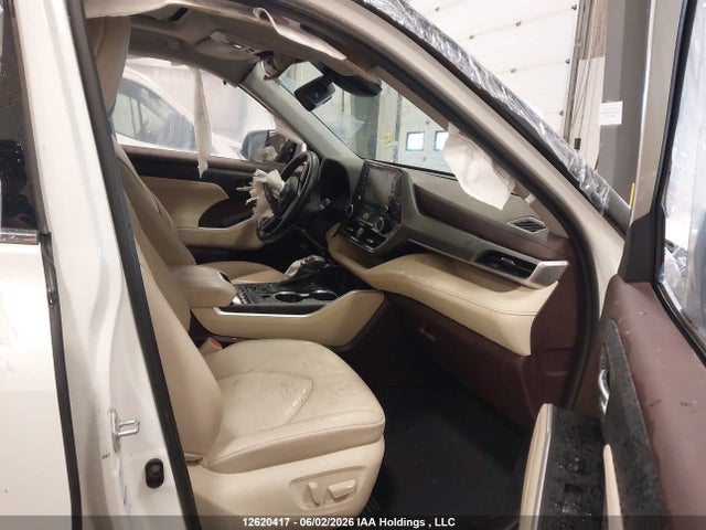 Toyota Highlander Xle 2021 5TDGZRBH2MS058626 Image 5