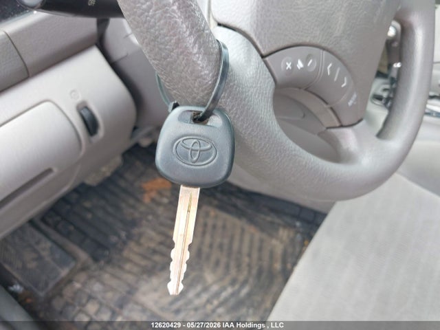 12620429 :رقم المزاد ، 4T1BE32K95U035013 vin ، 2005 Toyota Camry Le/xle/se مزاد بيع