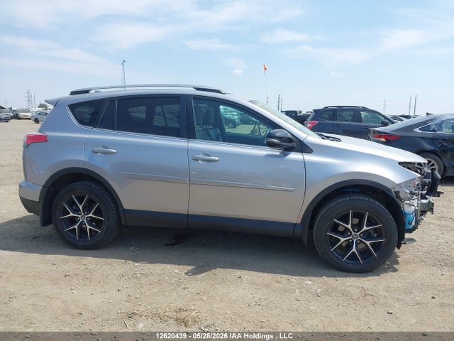 2018 Toyota Rav4 Se მანქანა იყიდება აუქციონზე, vin: 2T3JFREV3JW746371, აუქციონის ნომერი: 12620439