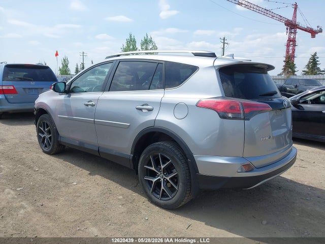 2018 Toyota Rav4 Se მანქანა იყიდება აუქციონზე, vin: 2T3JFREV3JW746371, აუქციონის ნომერი: 12620439