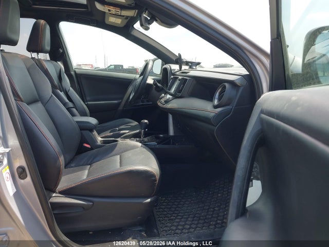 2018 Toyota Rav4 Se მანქანა იყიდება აუქციონზე, vin: 2T3JFREV3JW746371, აუქციონის ნომერი: 12620439