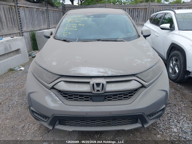 2HKRW2H21JH106744 Honda CR-V LX