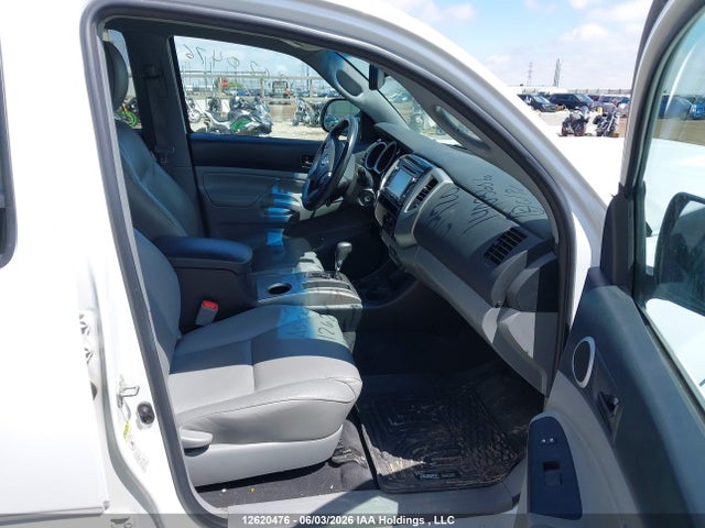 12620476 :رقم المزاد ، 5TFMU4FN9FX029920 vin ، 2015 Toyota Tacoma مزاد بيع