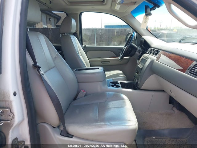 12620501 :رقم المزاد ، 1GKUKLE36AR125330 vin ، 2010 Gmc Yukon Xl 1500 Slt مزاد بيع