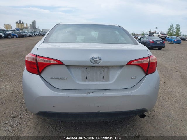 2T1BURHE9JC045382 Toyota COROLLA LE