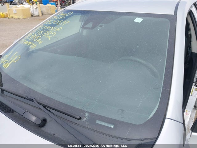 2T1BURHE9JC045382 Toyota COROLLA LE