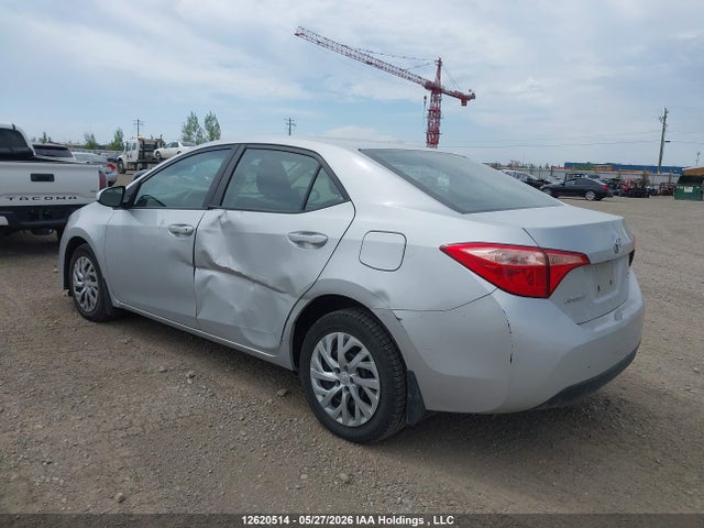 2T1BURHE9JC045382 Toyota COROLLA LE