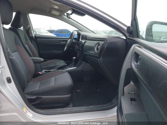 2T1BURHE9JC045382 Toyota COROLLA LE